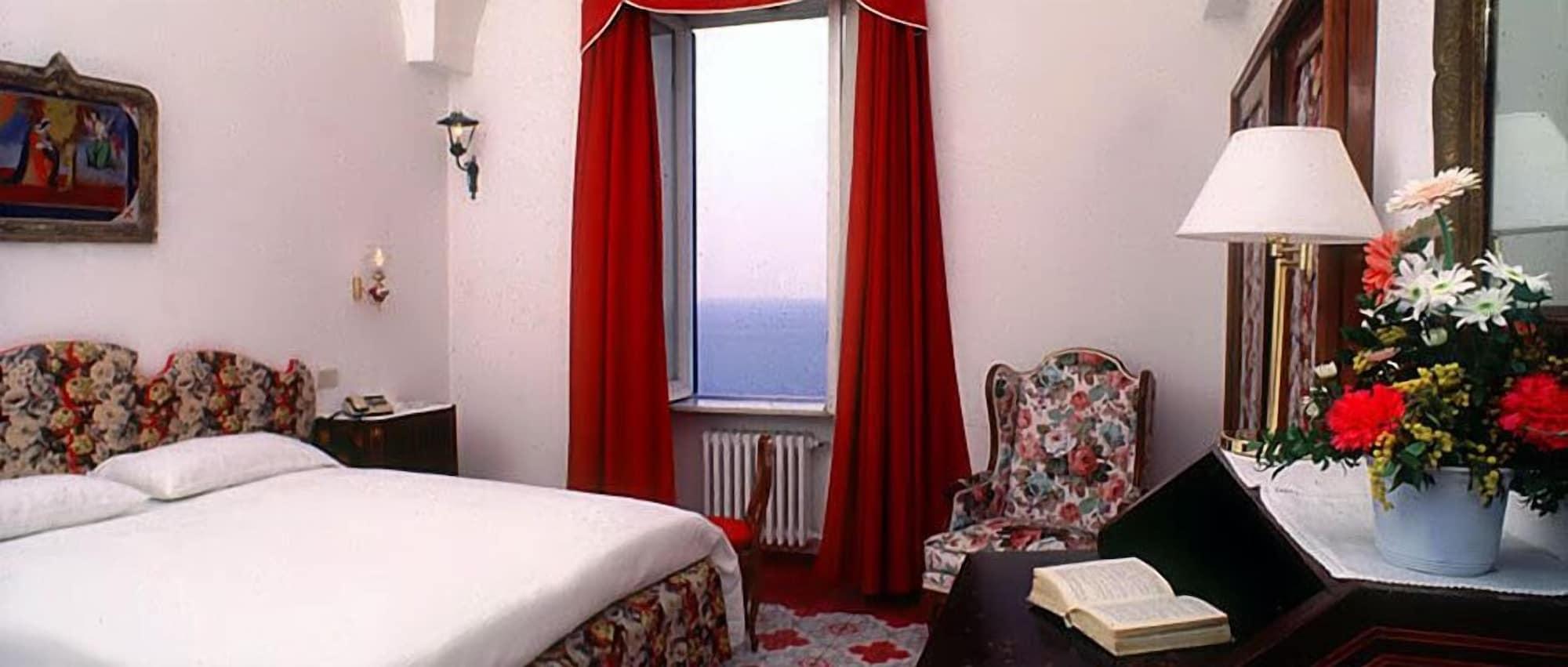 Hotel Luna Convento Amalfi Phòng bức ảnh