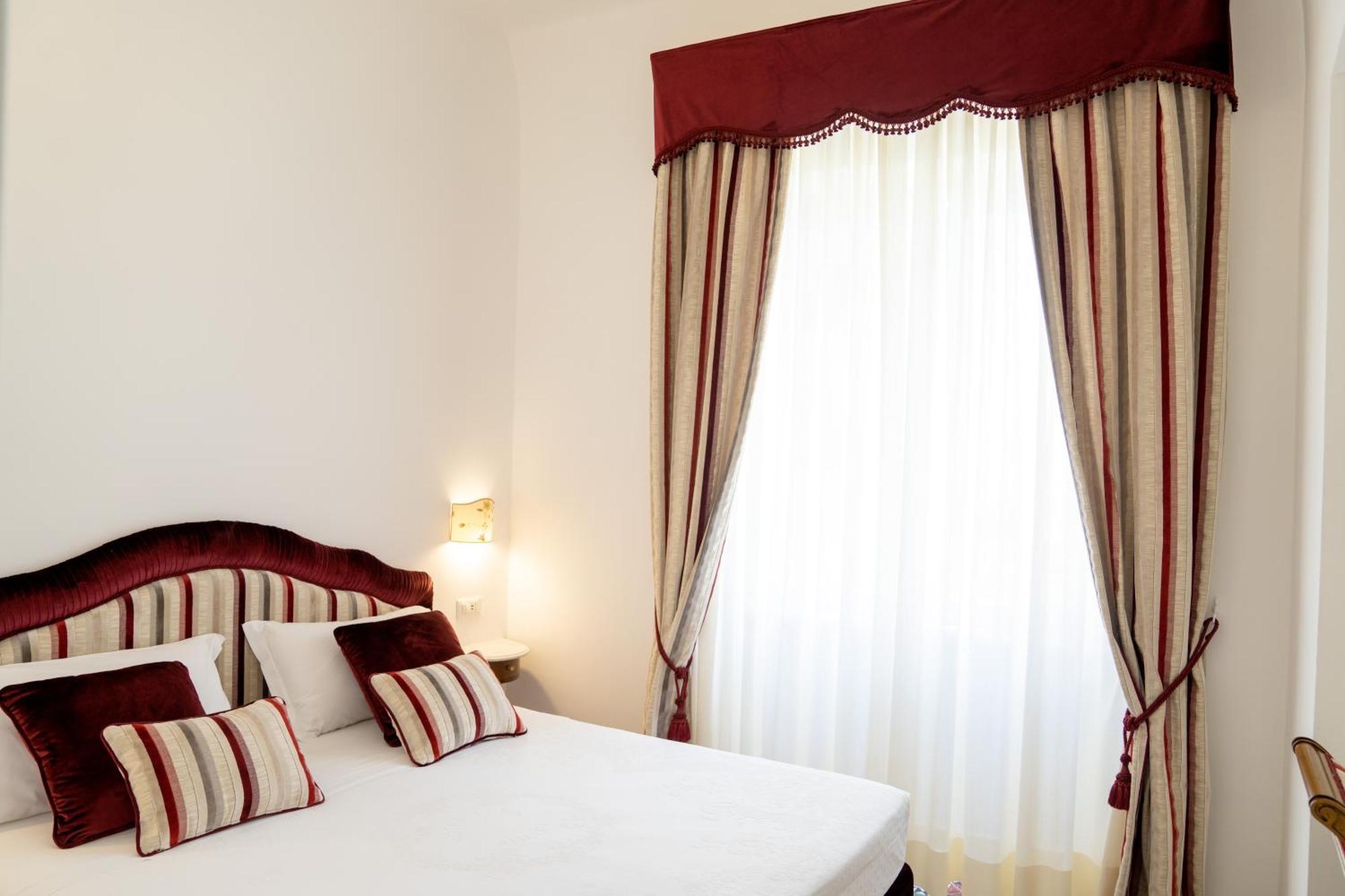 Hotel Luna Convento Amalfi Phòng bức ảnh